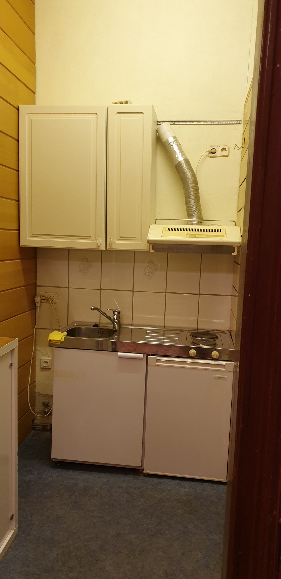 Monteurwohnung - Badezimmer: eigenes Bad - Duisburg - 1gs möbiliert 