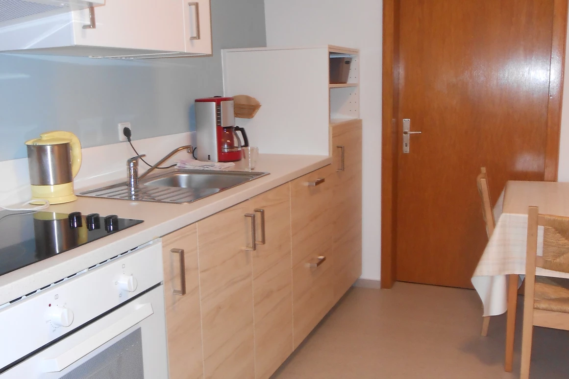 Monteurzimmer: Küche im Apartment  - Gästehaus Schu Saarland