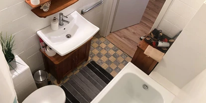 Monteurwohnung - Kaffeemaschine - Bielefeld - WC/Bad - Monteurwohnung mit zwei Schlafzimmern und Einzelbetten
