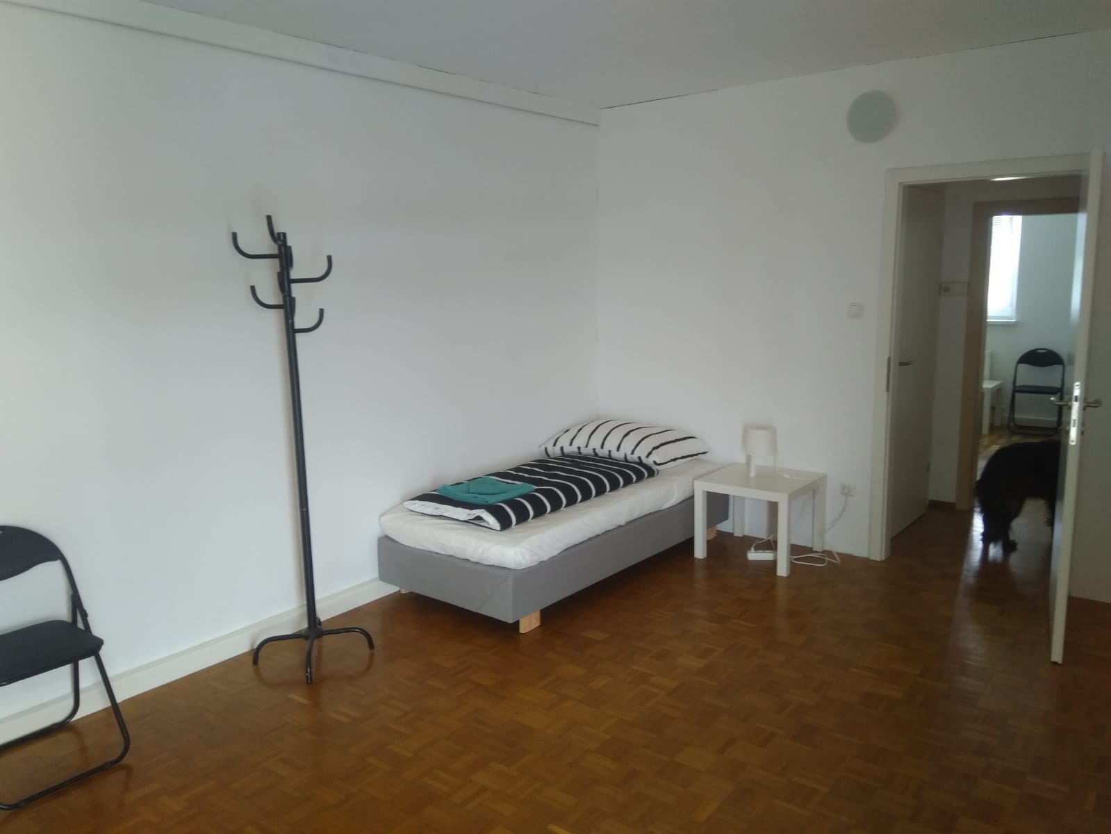 Monteurwohnung - Zimmertyp: Einzelzimmer - Linz (Oberösterreich) - Super Lage - Linz/ Ebelsberg