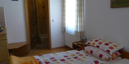 Monteurwohnung - PLZ 91722 (Deutschland) - Zimmer mit Dusche und WC - Reiterhof Geidner