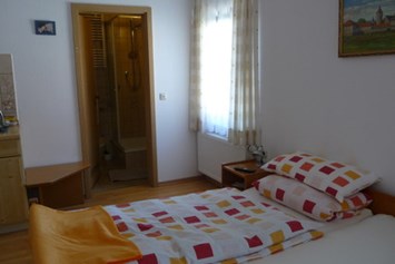 Monteurzimmer: Zimmer mit Dusche und WC - Reiterhof Geidner