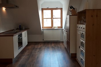 Monteurzimmer: Küche - Ferienwohnung "Wohnglück" im Gasthaus "Zur Krone"