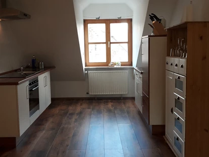 Monteurwohnung - Balkon - Deutschland - Küche - Ferienwohnung "Wohnglück" im Gasthaus "Zur Krone"