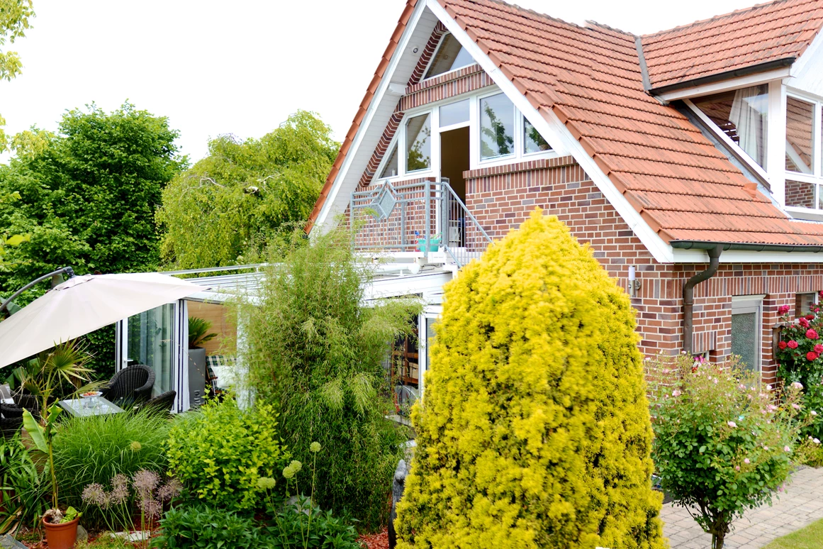 Monteurzimmer: Die kleinere Wohnung vom Garten aus gesehen - Ferienwohnungen Stenzel in Laer bei Münster