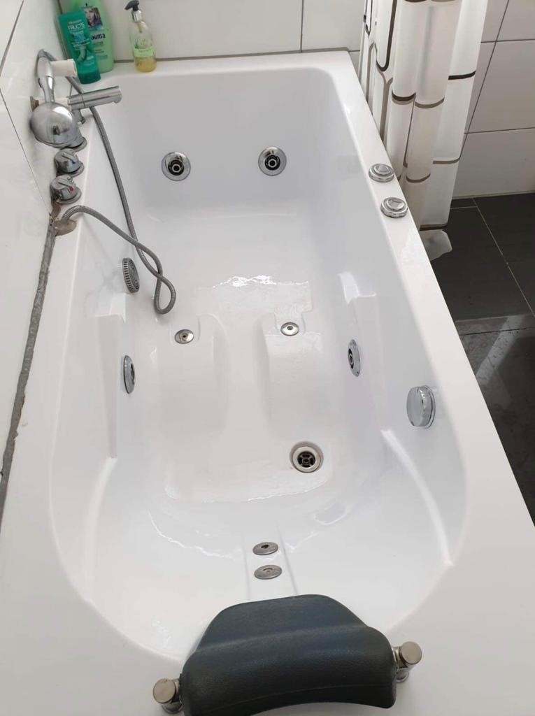 Monteurzimmer: Handwerker Bauarbeiter Monteurzimmer