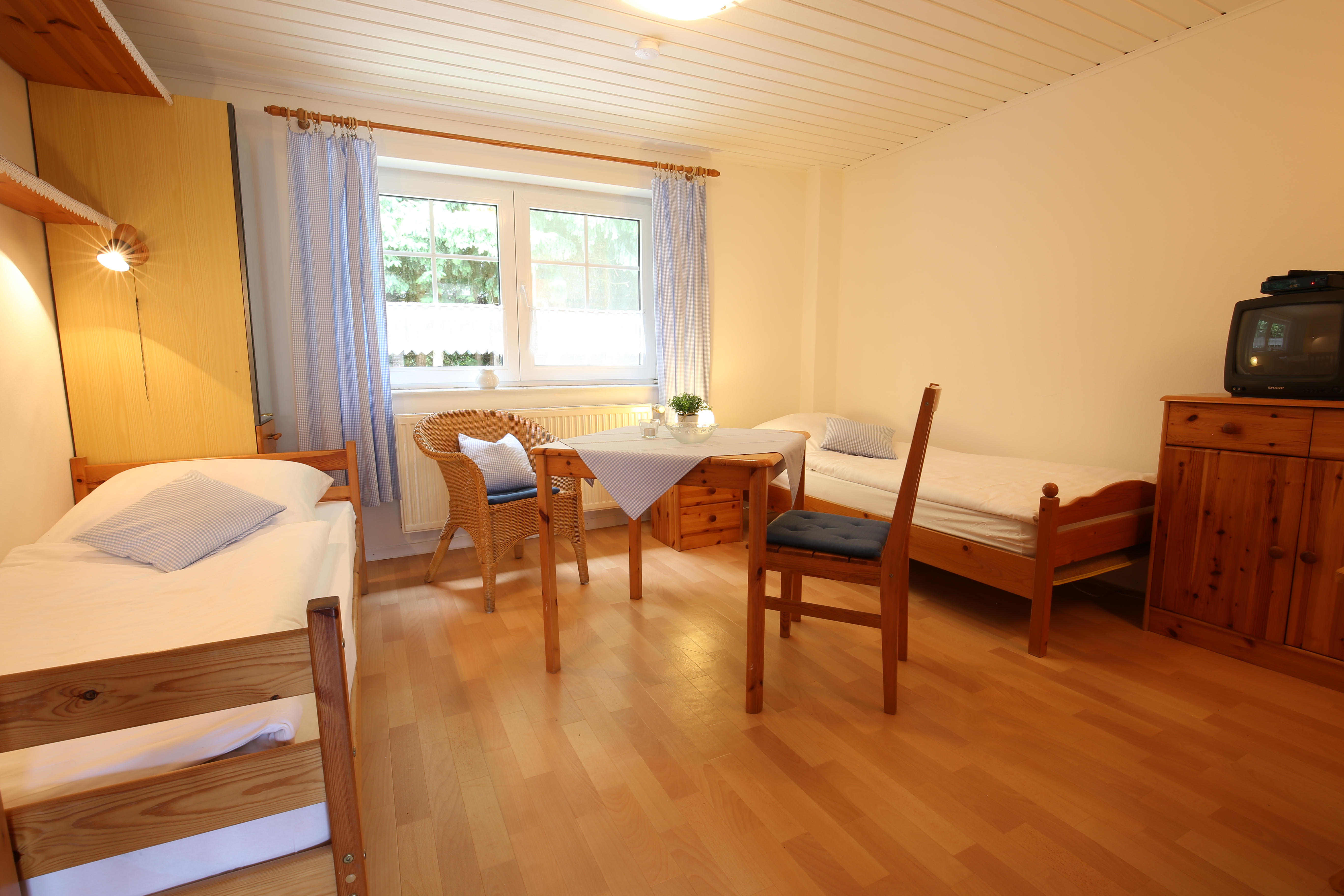 Monteurzimmer: 1-Zimmer-Appartement - Ferienhof Hesse