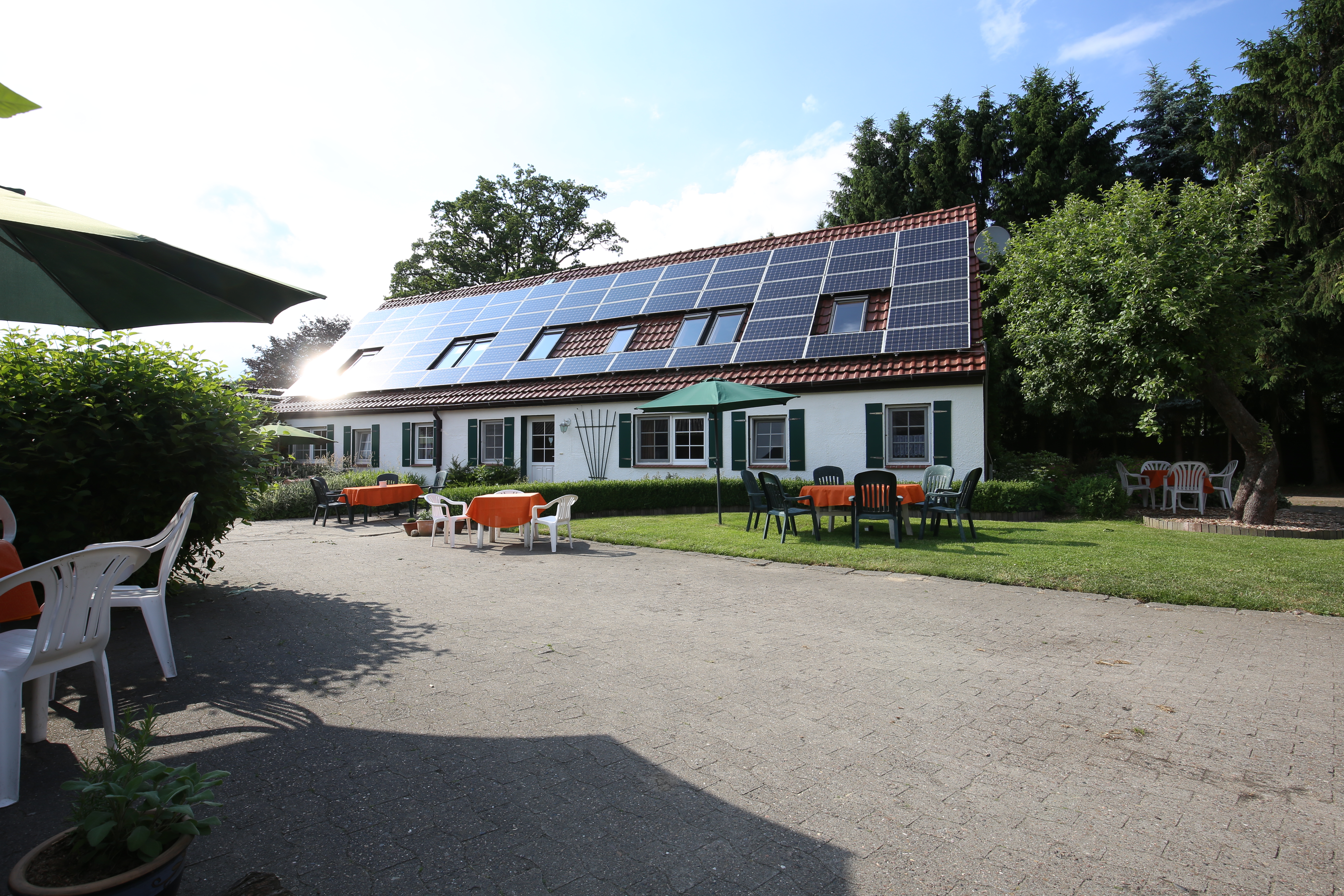 Monteurzimmer: Großes Haus - Wohnungen 1-4 und Appartement - Ferienhof Hesse