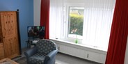 Monteurwohnung - Schleswig-Holstein - Wohnzimmer mit TV - doris3 doris3
