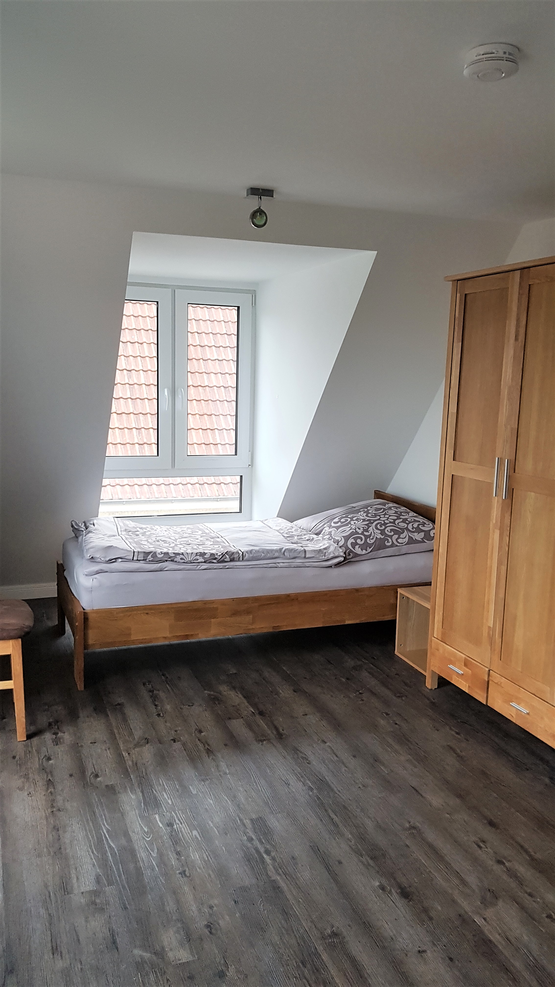 Monteurwohnung - Zimmertyp: Mehrbettzimmer - Bremen - ! Moderne - vollausgestattete 4 Bett Monteurswohnung in Lesum-Burgdamm - Nähe A27 - frei ab sofort !