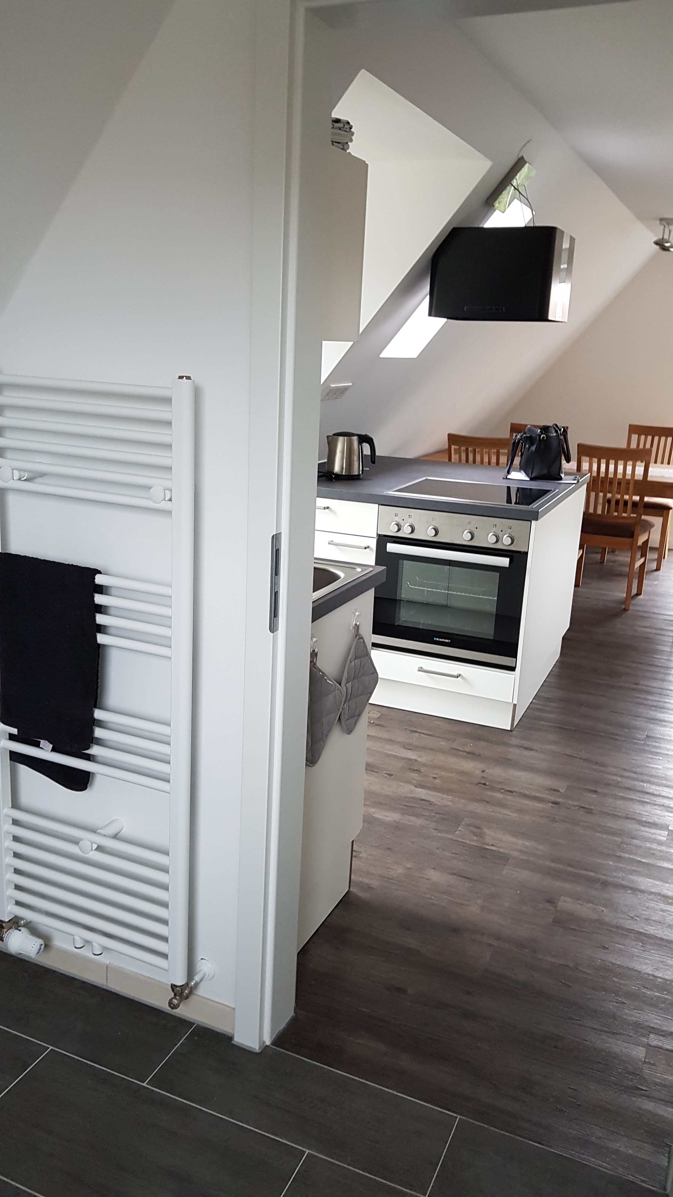 Monteurwohnung - Zimmertyp: Mehrbettzimmer - Bremen - ! Moderne - vollausgestattete 4 Bett Monteurswohnung in Lesum-Burgdamm - Nähe A27 - frei ab sofort !