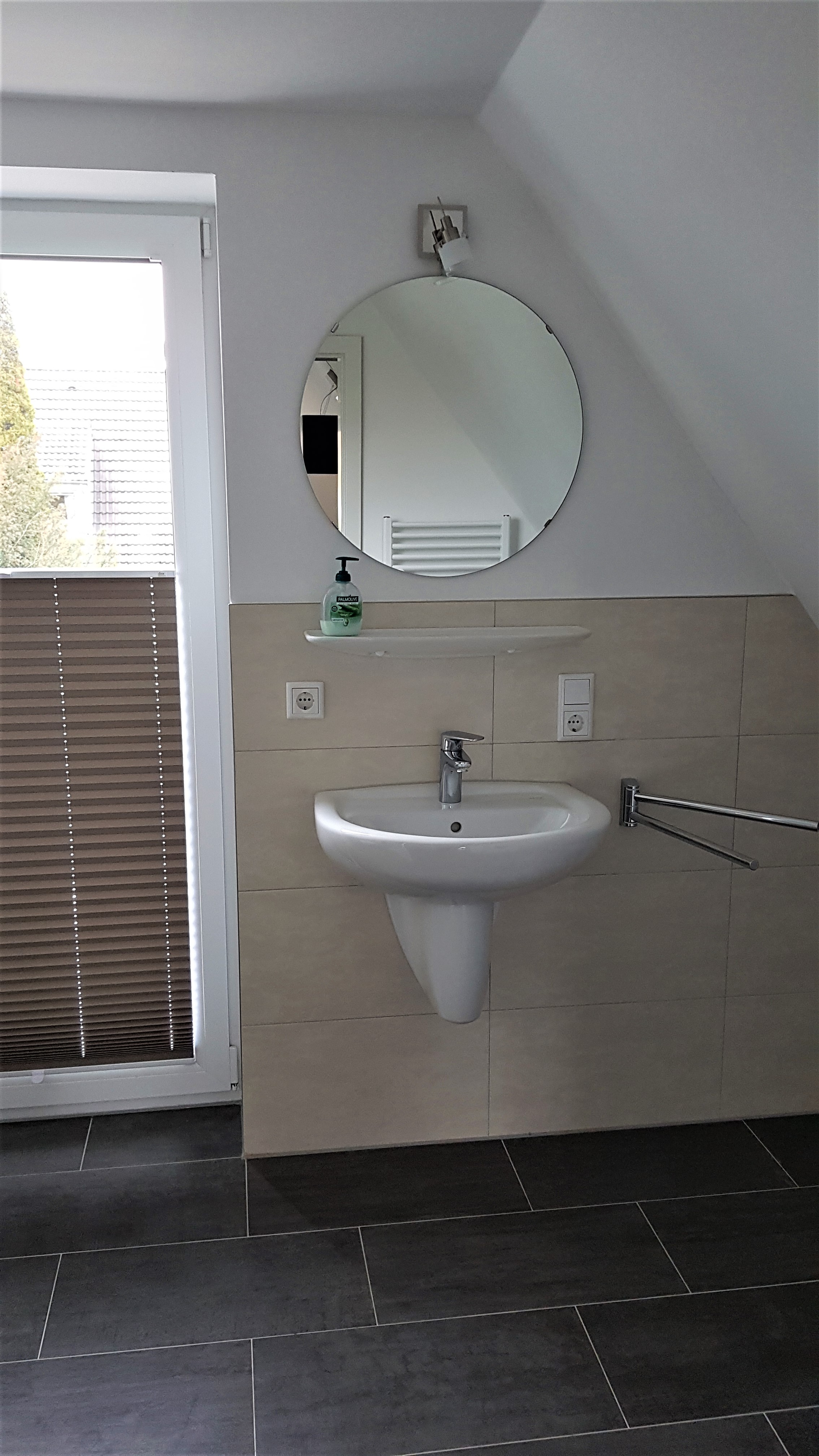 Monteurzimmer: ! Moderne - vollausgestattete 4 Bett Monteurswohnung in Lesum-Burgdamm - Nähe A27 - frei ab sofort !