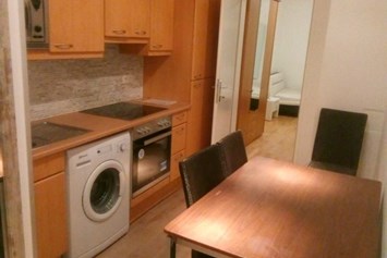 Monteurzimmer: Küche - Zimmer Westbahn