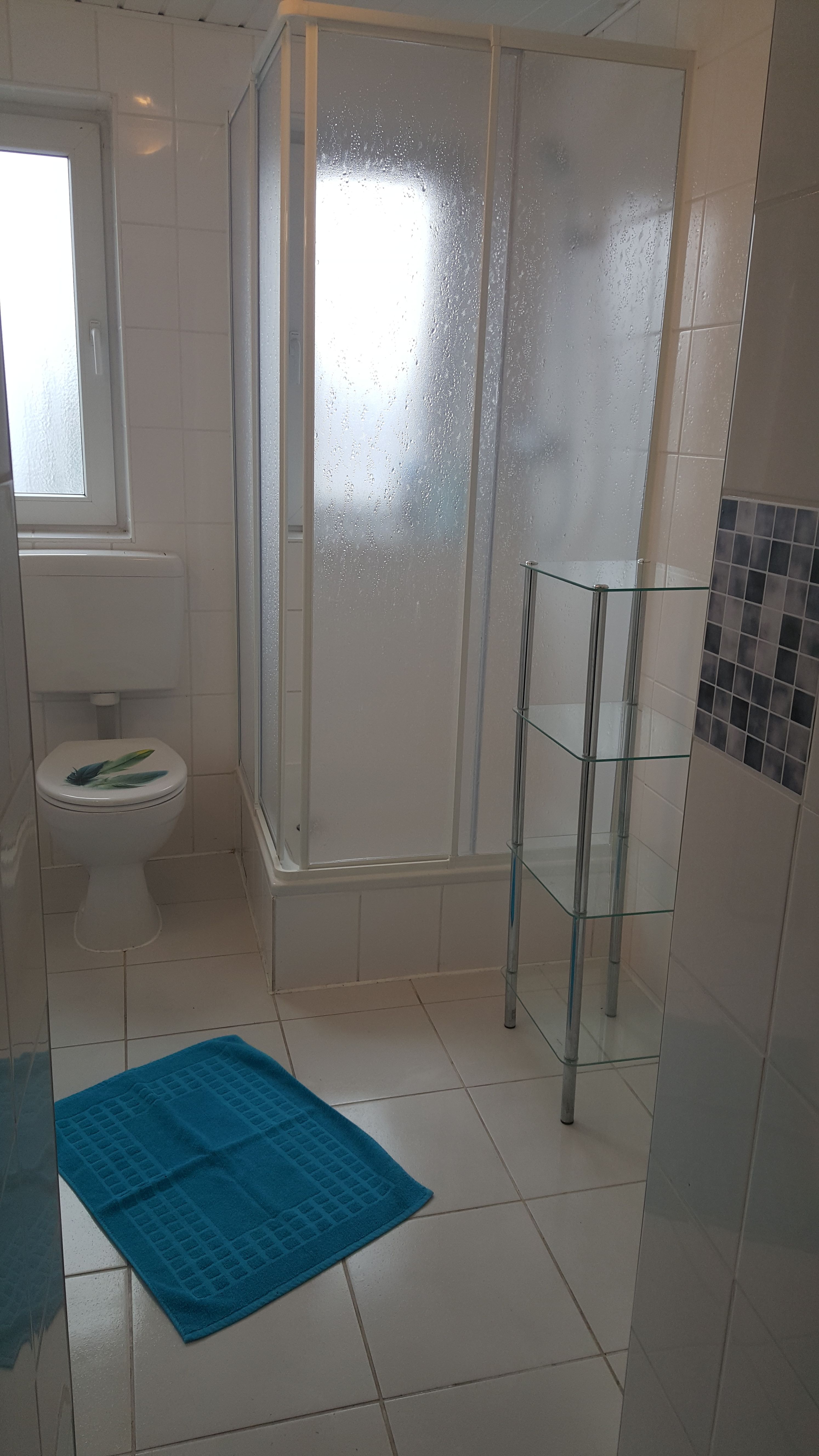 Monteurwohnung - Kaffeemaschine - Neuss - M&R Vermietungen Mönchengladbach