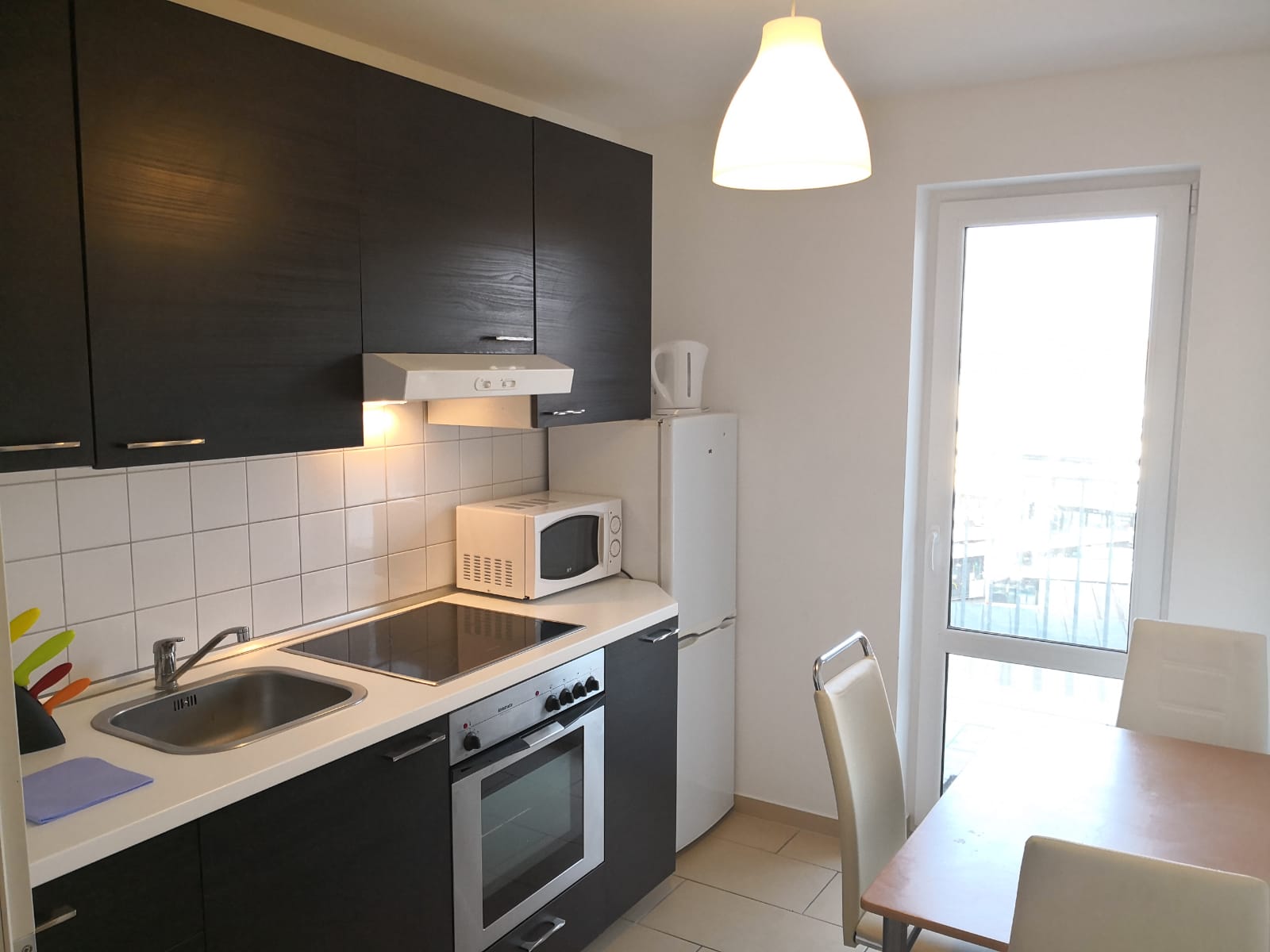 Monteurwohnung - Zimmertyp: Mehrbettzimmer - Nordrhein-Westfalen - Eingerichtete Küche - Monteurzimmer Köln