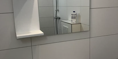 Monteurwohnung - Lauffen am Neckar - Badezimmer des Appartments - Schlehenweg