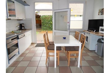Monteurzimmer: Küche mit Terrasse - Zimmer u. Wohnungen für Handwerker u. Monteure 9 km östlich von Lüneburg