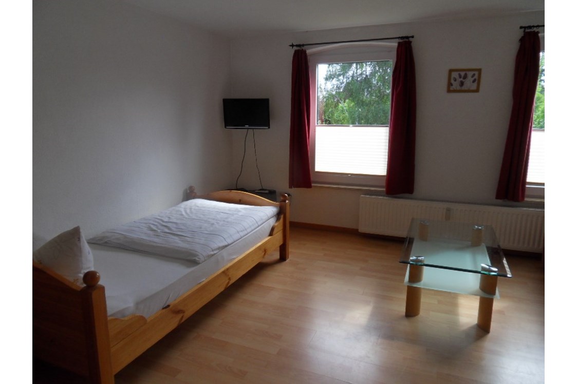 Monteurzimmer: Zweibettzimmer - Zimmer u. Wohnungen für Handwerker u. Monteure 9 km östlich von Lüneburg