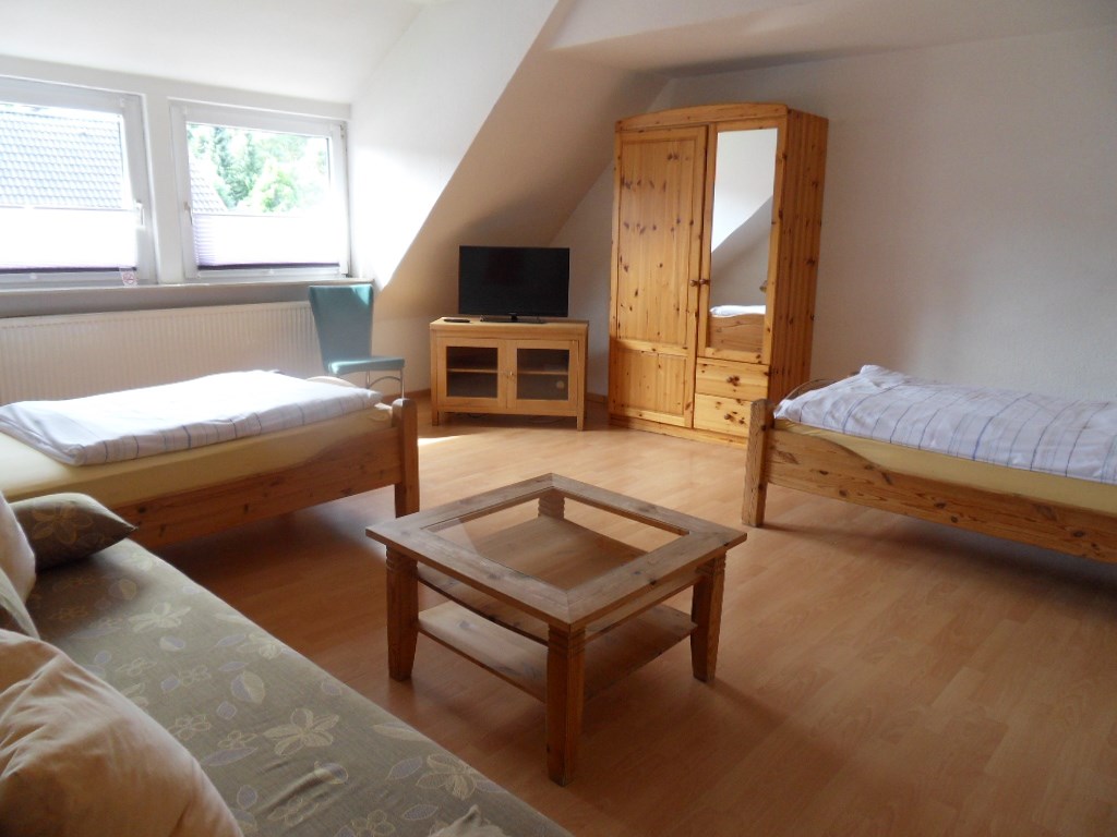 Monteurzimmer: Zweibettzimmer - Zimmer u. Wohnungen für Handwerker u. Monteure 9 km östlich von Lüneburg