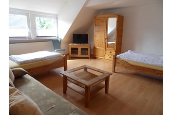 Monteurzimmer: Zweibettzimmer - Zimmer u. Wohnungen für Handwerker u. Monteure 9 km östlich von Lüneburg