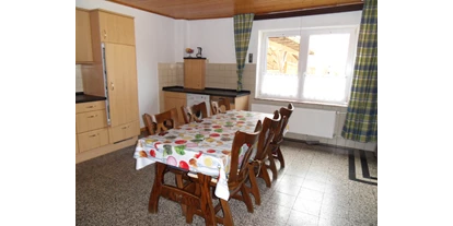 Monteurwohnung - WLAN - Flusslandschaft Elbe - große Küche mit Esstisch - Zimmer u. Wohnungen für Handwerker u. Monteure 9 km östlich von Lüneburg