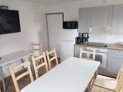 Monteurwohnung - Bad Hersfeld - Monteurzimmer Ferienwohnung A7 ab speak polish