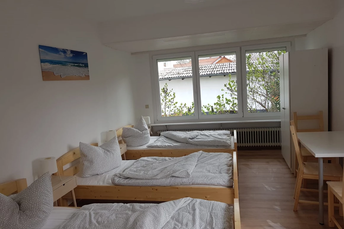 Monteurzimmer: Monteurzimmer Ferienwohnung A7 ab speak polish