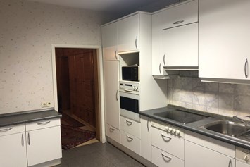 Monteurzimmer: Küche - M&A Immobilien - Offingen / rooms & apartments
