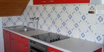 Monteurwohnung - Zimmertyp: Doppelzimmer - Schwarzwald - Küche mit Spülmaschine in der Monteurunterkunft in Horben im Schwarzwald - Hanspeterhof