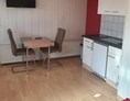 Monteurzimmer: Küche im Bungalow, Zimmer 4 - Zimmervermietung-Velten