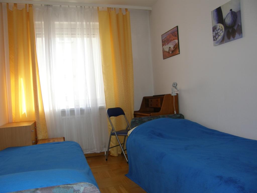 Monteurwohnung - Art der Unterkunft: Gästezimmer - Österreich - Eines der Doppelzimmer in der 3 Zimmerwohnung für 4 Personen - Arbeiterquartier Familie Haiderer