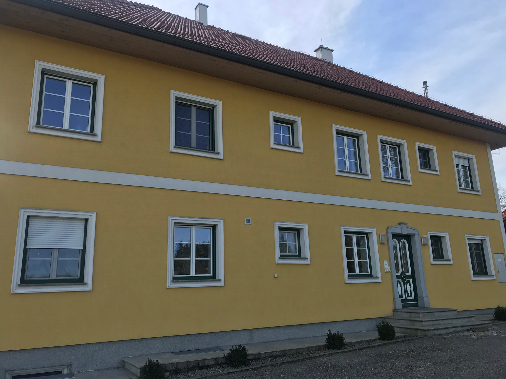 Monteurwohnung - Parkplatz: eigener Parkplatz vorhanden - Schwaben - KR Immobilien