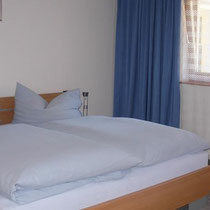 Monteurwohnung - WLAN - Tiroler Oberland - Zimmer (Sölden) - Arno's Hoamat 