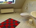 Monteurzimmer: Geräumiges Badezimmer der Monteurunterkunft - Ferienwohnung Maiwald