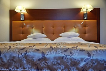 Monteurzimmer: Ferienwohnung, Schlafzimmer. Betten können getrennt werden. - Hotel Wendelstein GmbH