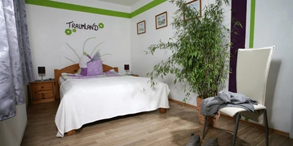 Monteurwohnung - Salzwedel - Schlafzimmer - Ferienwohnung 3 Zimmer 6 Betten