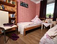 Monteurzimmer: Schlafzimmer - Ferienwohnung 3 Zimmer 6 Betten