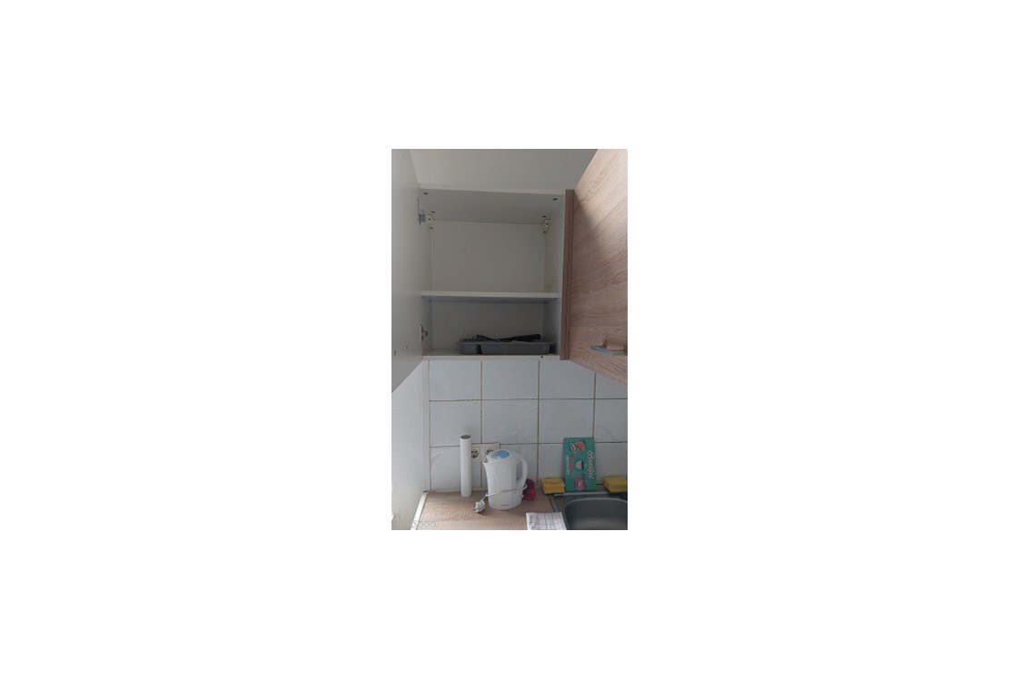 Monteurzimmer: Küche / Pantryküche mit Besteck - Appartement 2 sofort wieder buchbar