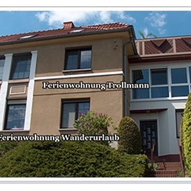 Monteurzimmer: Unser Haus mit den beiden Ferienwohnungen von der Straße fotografiert - Ferienwohnung Wanderurlaub in Schmalkalden