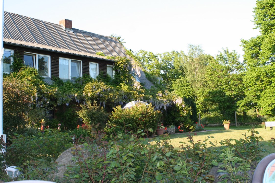 Monteurzimmer: Gartenansicht - Ferienhof Lohse