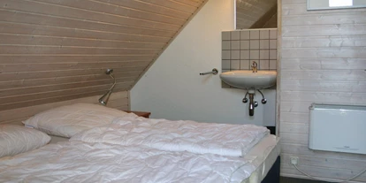 Monteurwohnung - Bad Hersfeld - Bettzimmer 2 - F-Haus für 1-6 Monteure im Seepark Kirchheim