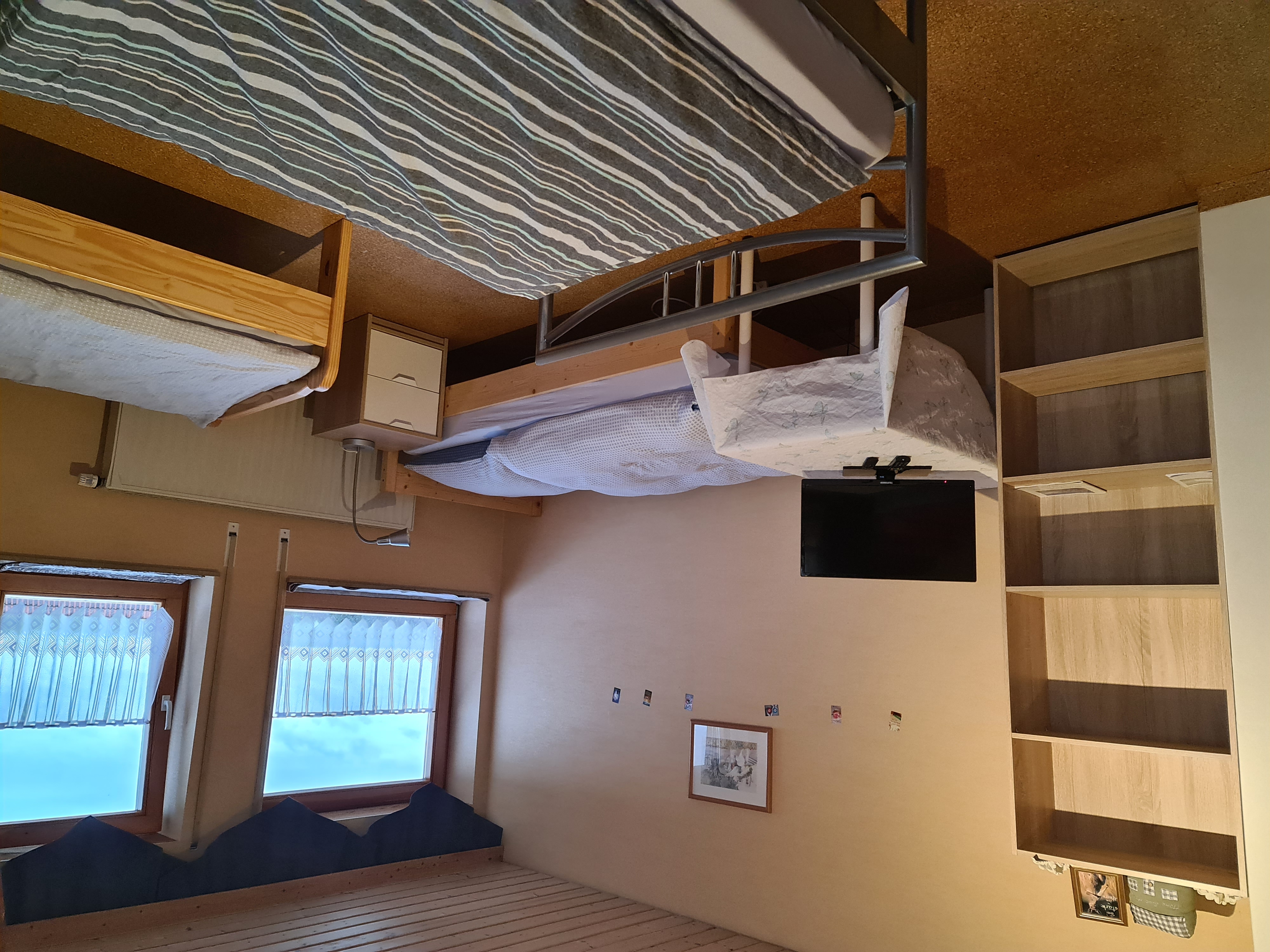 Monteurzimmer: Moderne behagliche Monteurwohnung mit Wäscheservice