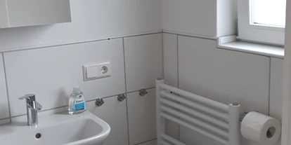 Monteurwohnung - Dinkelsbühl - Moderne behagliche Monteurwohnung mit Wäscheservice