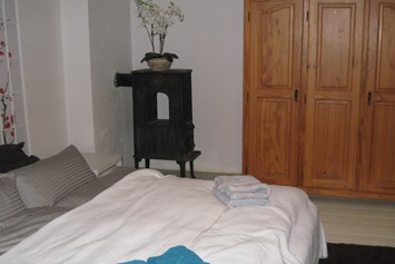 Monteurzimmer: Größeres Zimmer  - Ruhige frische Monteurwohnung für bis zu 3 Personen