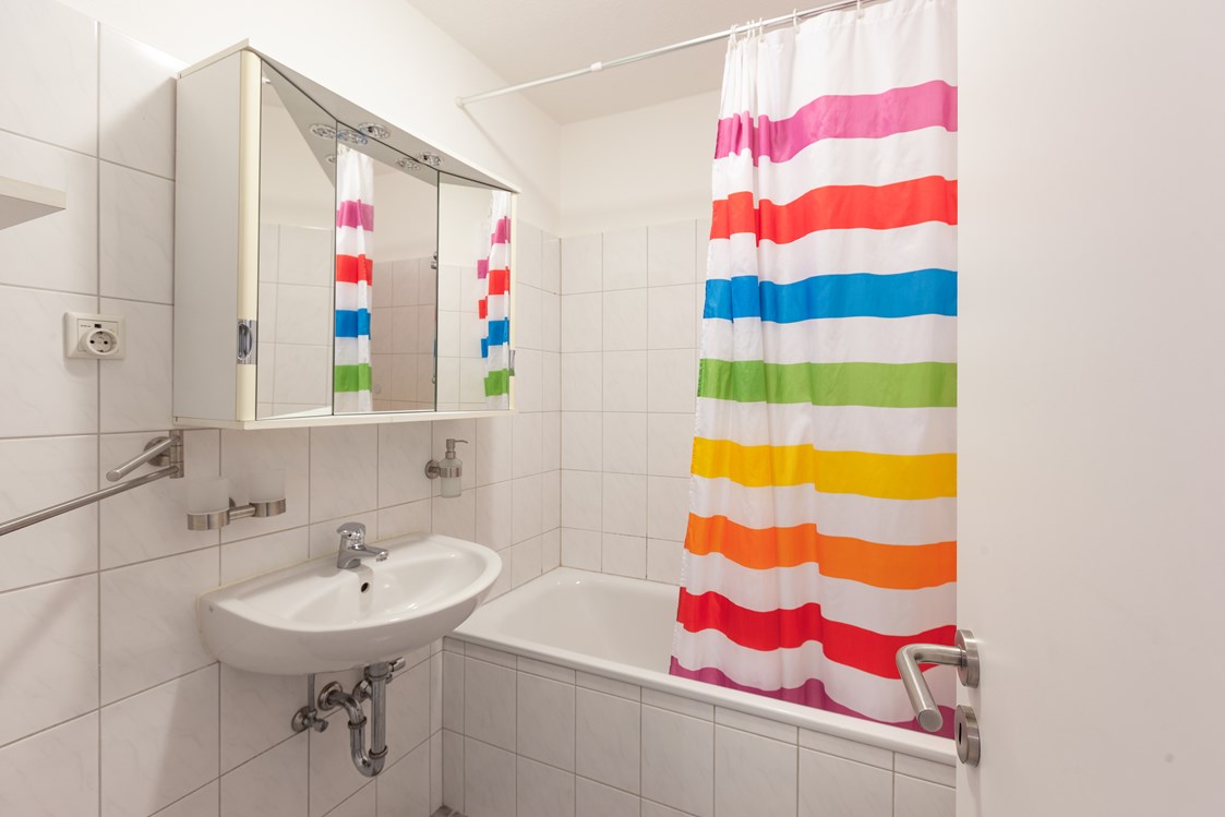 Monteurzimmer: Badezimmer - Kleeblatt