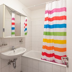 Monteurzimmer: Badezimmer - Kleeblatt