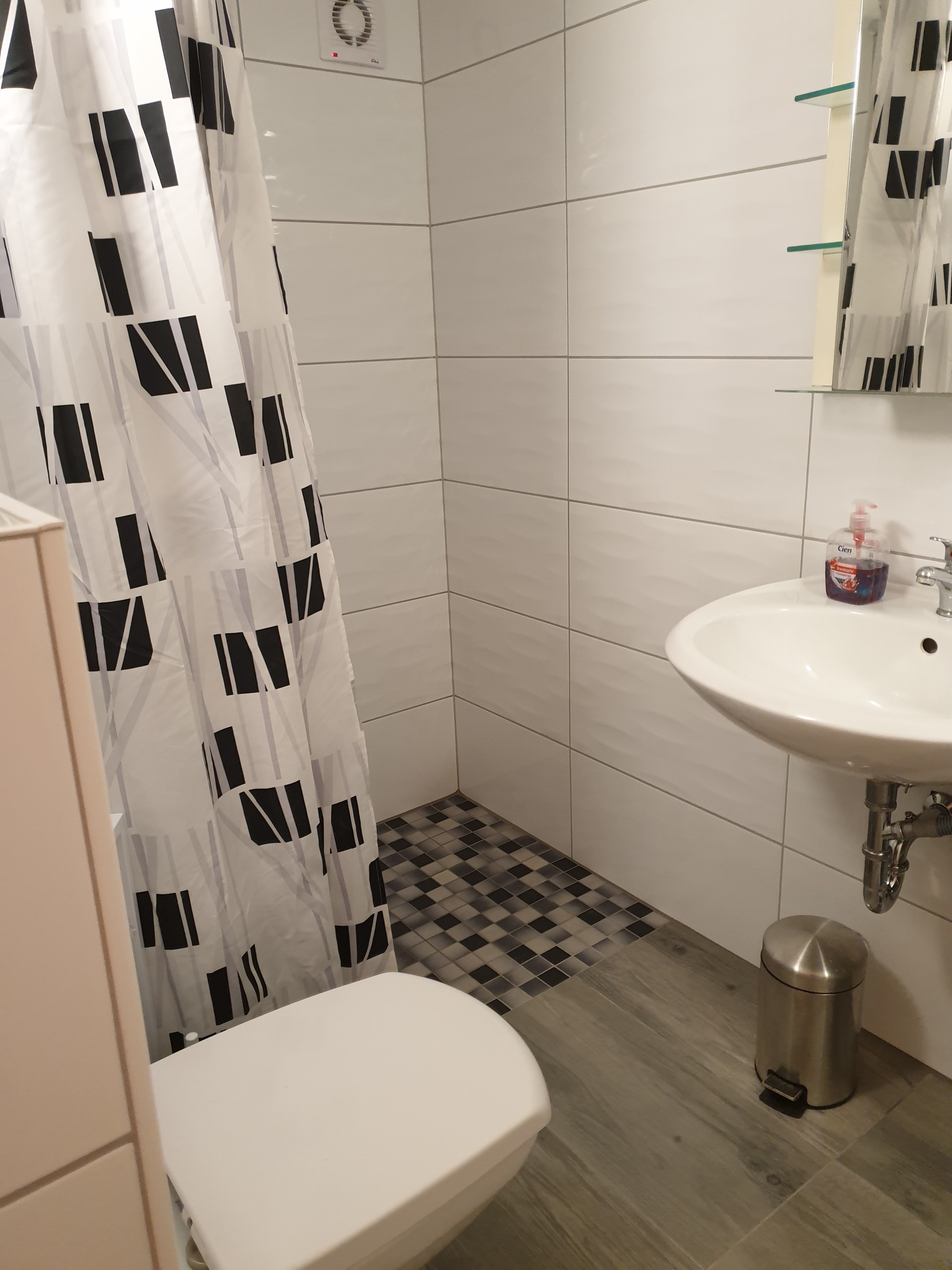 Monteurzimmer: Toilette - Wilseder Berg Wohnungen