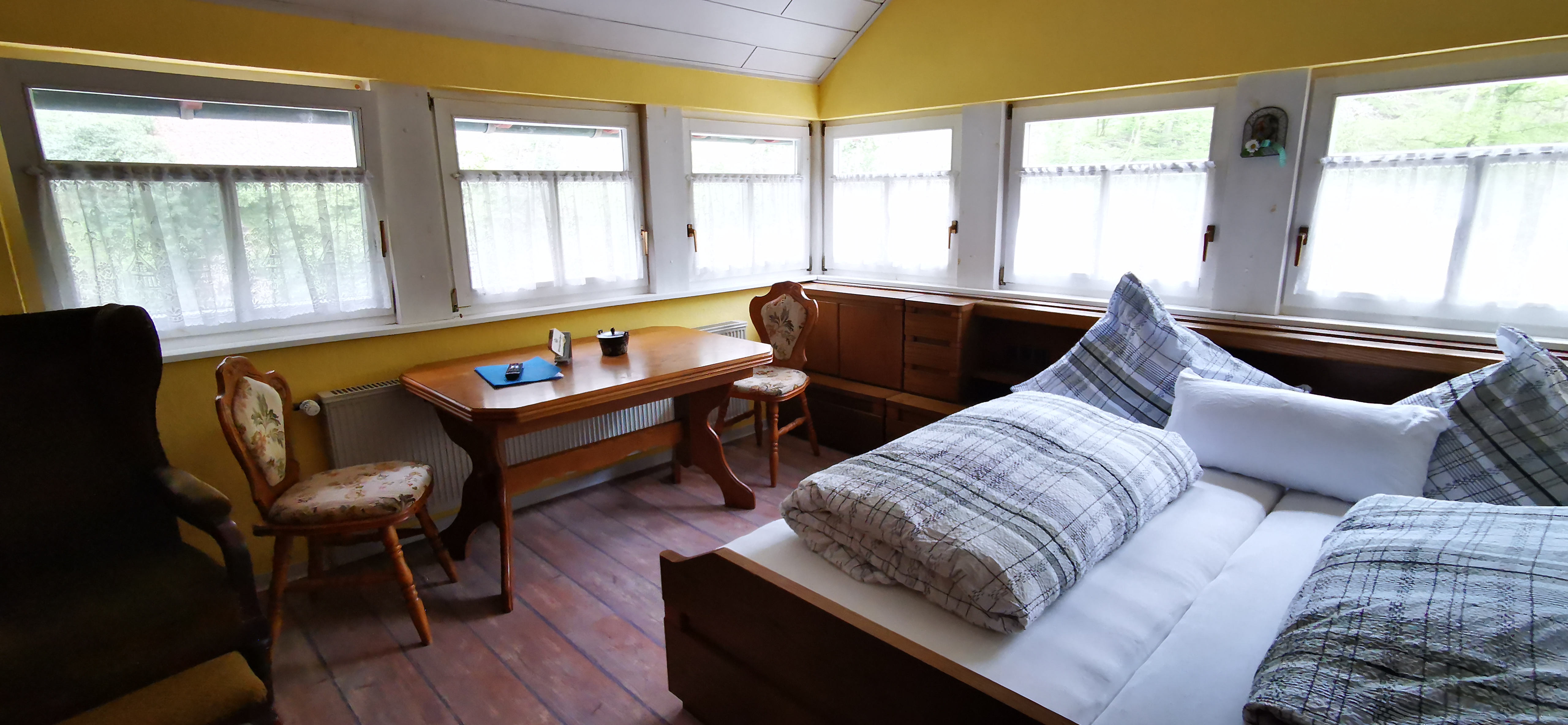 Monteurzimmer: Apartment 3 (2 Personen) - Pension Linkemühle Niederfell