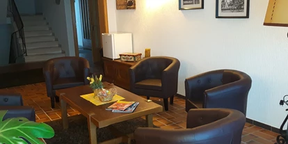 Monteurwohnung - Bad Teinach-Zavelstein - Cafe-Ecke - Schwarzwald Schäfer