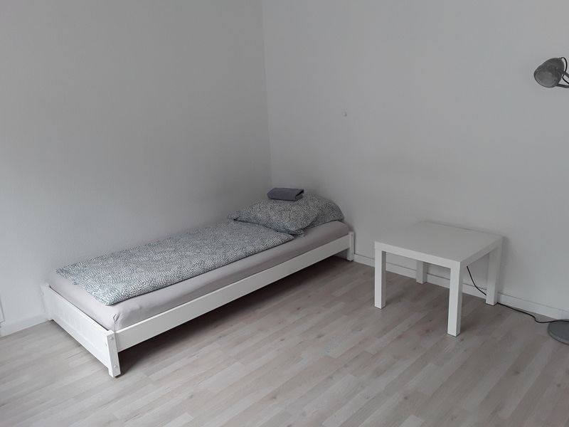 Monteurzimmer: Knotenpunkt Wuppertal